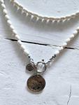 Gargantilla doble white y moneda | NOM104 | Bohemian Barcelona, freespirit, lifestyle.