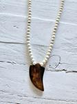 Collar colmillo Ibiza white | IBZ011 | Bohemian Barcelona, freespirit, lifestyle.