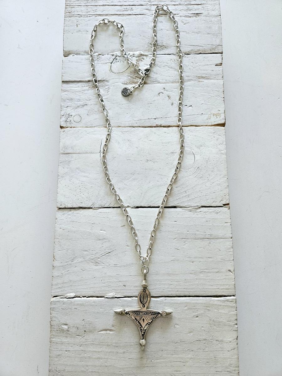 Cadena y cruz tuareg  | JAC217 | Bohemian Barcelona, freespirit, lifestyle.