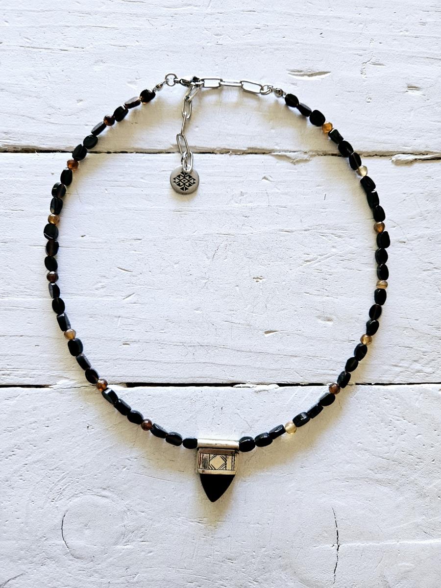 Gargantilla amuleto bereber black | 780 | Bohemian Barcelona, freespirit, lifestyle.
