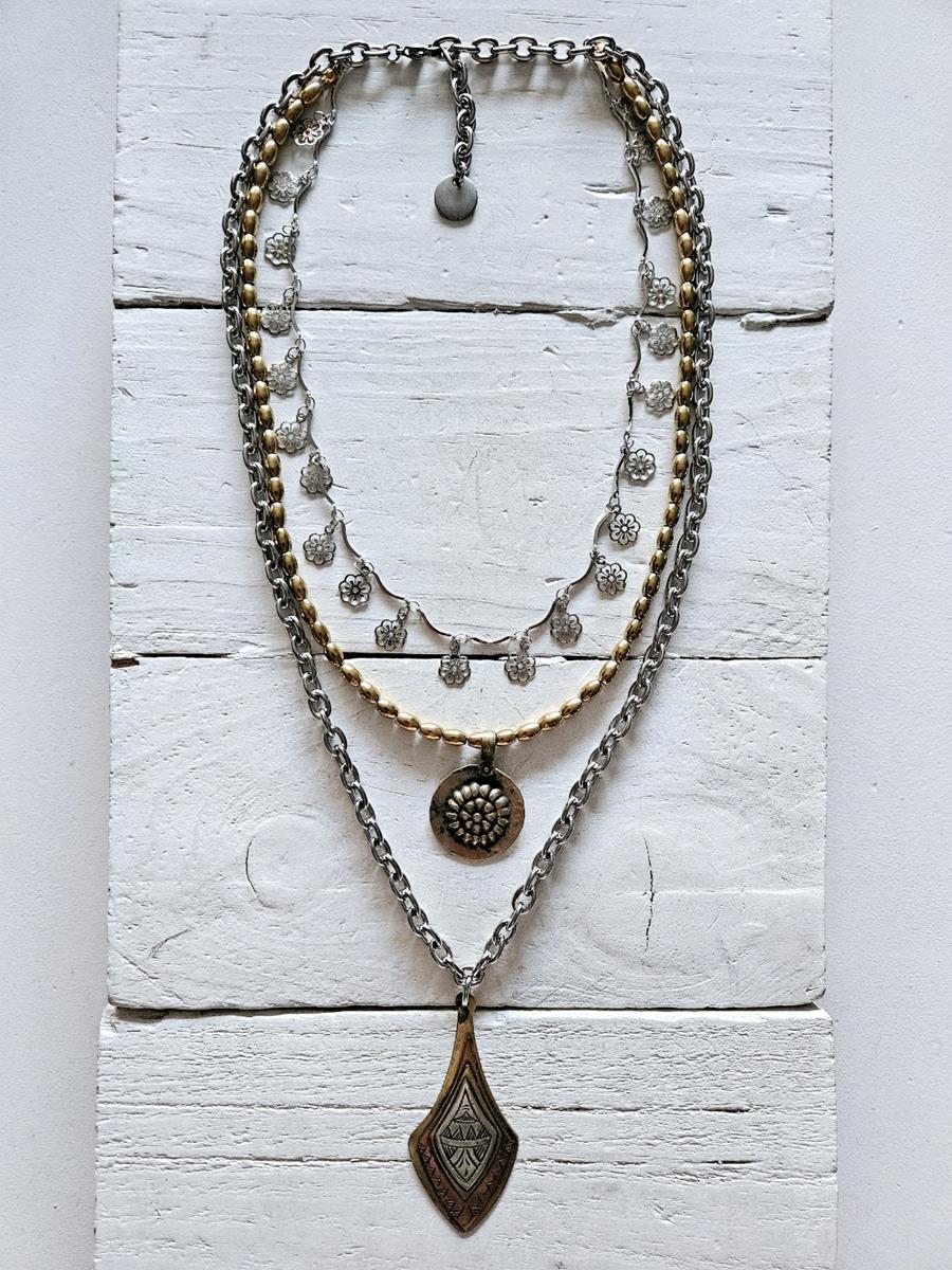 Gargantilla triple mix lágrima | 1118 | Bohemian Barcelona, freespirit, lifestyle.