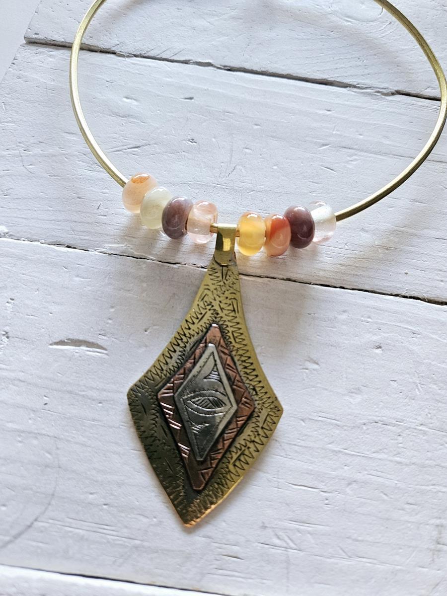 Gargantilla aro étnico con cuarzos | 1667 | Bohemian Barcelona, freespirit, lifestyle.