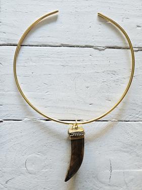Gargantilla aro colmillo brown golden | 1667 | Bohemian Barcelona, freespirit, lifestyle.