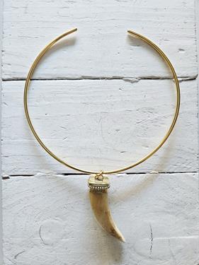 Gargantilla aro colmillo white golden | 1667 | Bohemian Barcelona, freespirit, lifestyle.