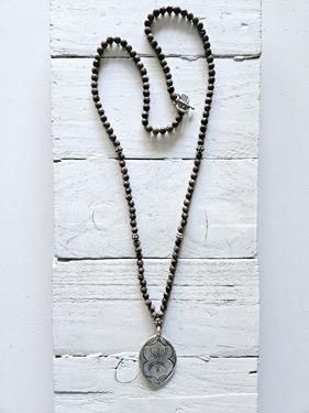 Collar medallón tuareg taupe | 342 | Bohemian Barcelona, freespirit, lifestyle.