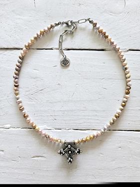 Gargantilla cruz bereber Jackie | JAC203 | Bohemian Barcelona, freespirit, lifestyle.