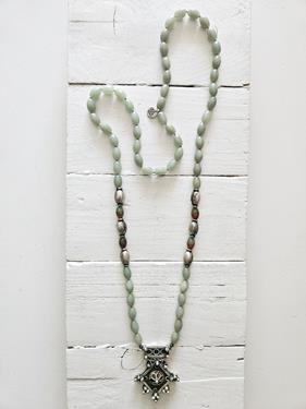 Collar Jade y cruz bereber  | 291