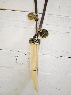 Cuero y colmillo golden | 291 | Bohemian Barcelona, freespirit, lifestyle.