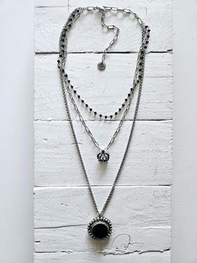Gargantilla triple black | 1118