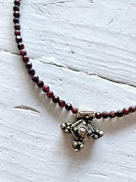 Gargantilla granates y cruz bereber | 780