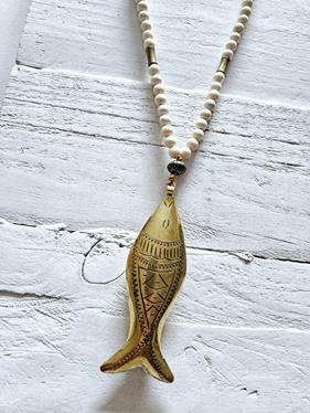 Pez golden white | 291 | Bohemian Barcelona, freespirit, lifestyle.