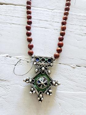 Collar Nomad Coral y cruz bereber | 1541 | Bohemian Barcelona, freespirit, lifestyle.